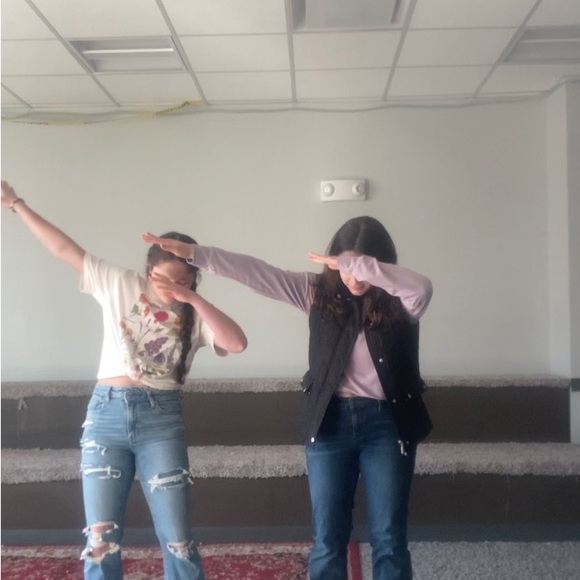 Meet your Posher, Raegan - Picture 2 of 2